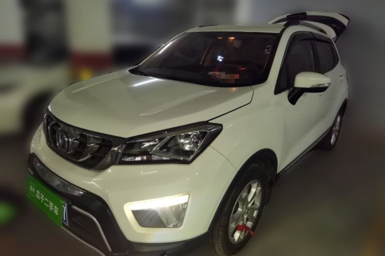 Used CHANGAN CS15 2016 1.5L Manual Fashion Edition Guazi used car, China used car export, Used car for sale, Used CHANGAN cars, Cheapest cars for sale