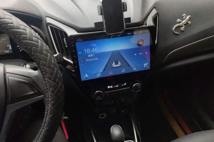 Used CHANGAN CS15 2016 1.5L Automatic Luxury Edition Audio And AC Panel