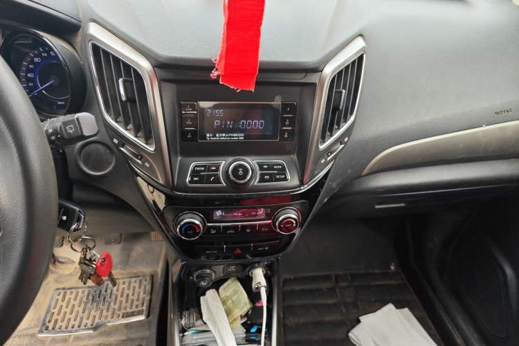 Used CHANGAN CS15 2016 1.5L Manual Fashion Edition Audio And AC Panel