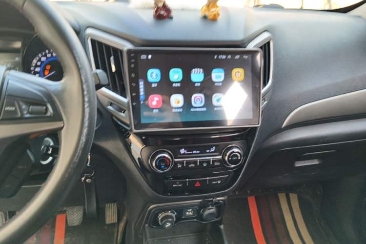 Used CHANGAN CS15 2016 1.5L Manual Luxury Edition Audio And AC Panel