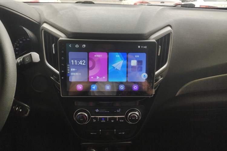 Used CHANGAN CS15 2016 1.5L Manual Fashion Edition Audio And AC Panel
