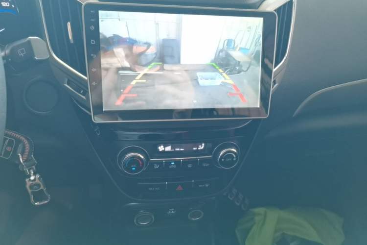 Used CHANGAN CS15 2016 1.5L Manual Fashion Edition Audio And AC Panel