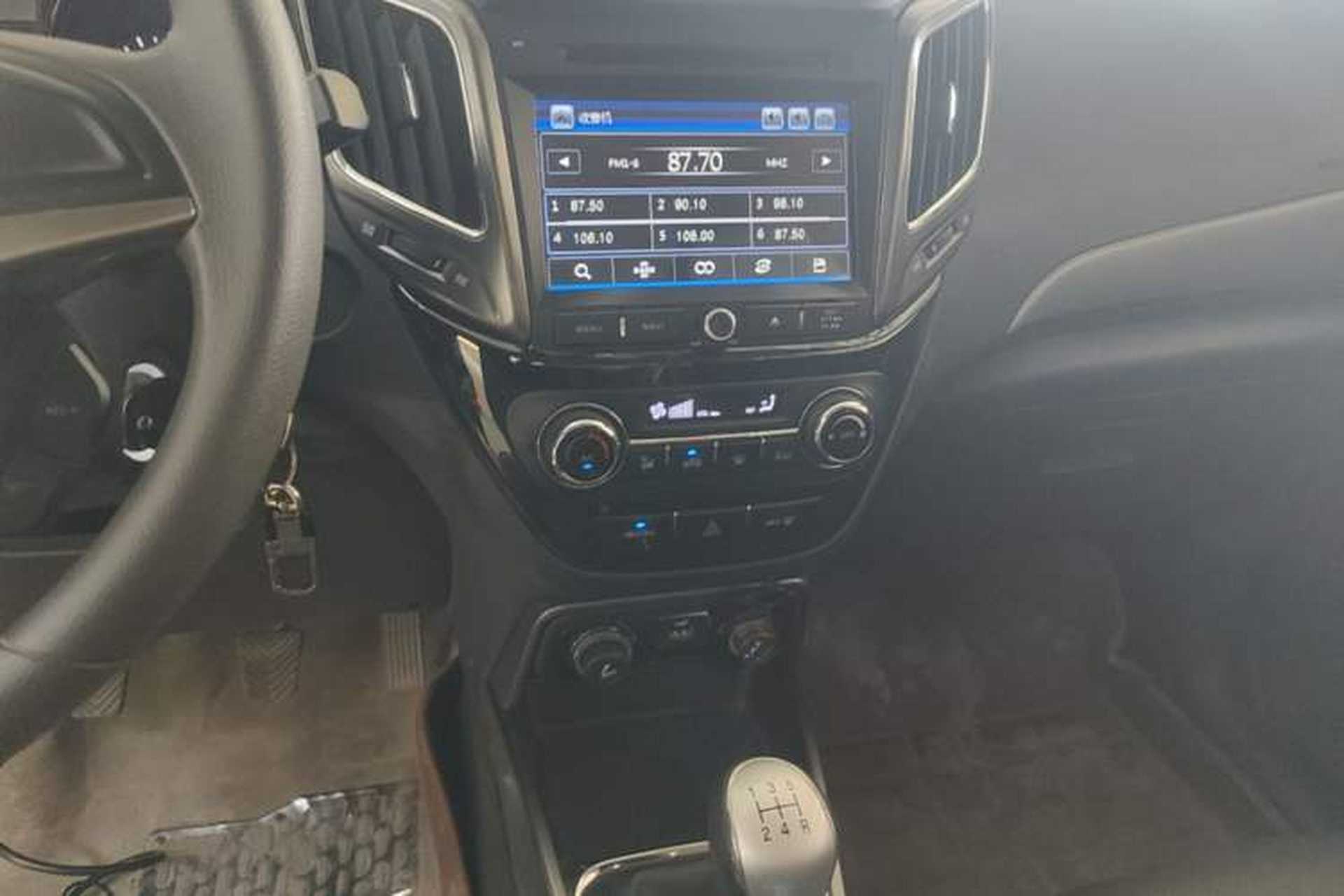 Used CHANGAN CS15 2016 1.5L Manual Fashion Edition Audio And AC Panel