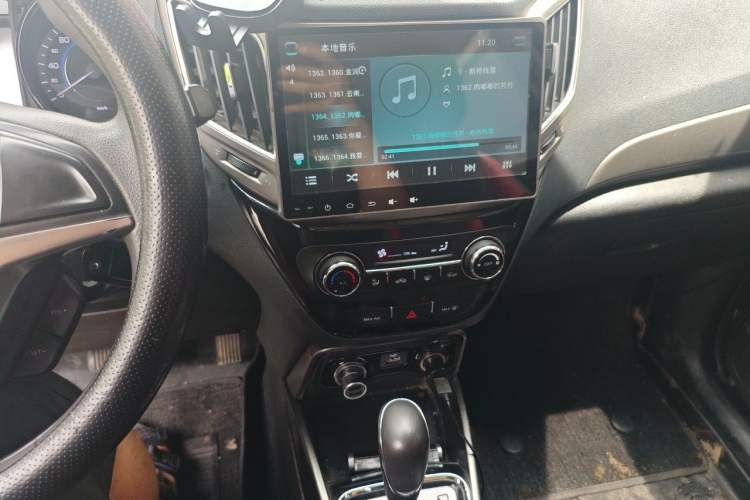 Used CHANGAN CS15 2016 1.5L Automatic Fashion Edition Audio And AC Panel