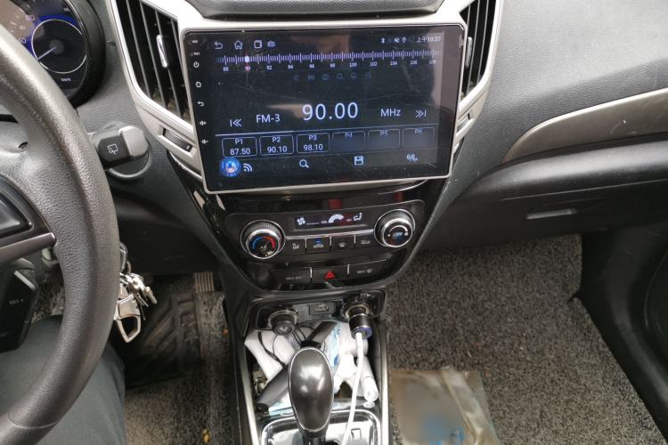 Used CHANGAN CS15 2016 1.5L Automatic Fashion Edition Audio And AC Panel