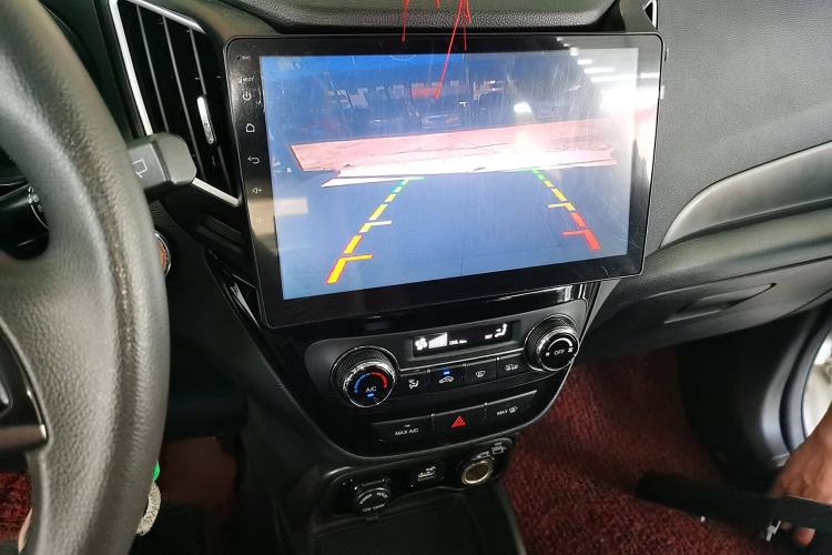 Used CHANGAN CS15 2016 1.5L Automatic Fashion Edition Audio And AC Panel