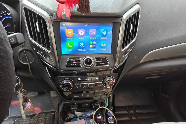 Used CHANGAN CS15 2016 1.5L Automatic Luxury Edition Audio And AC Panel