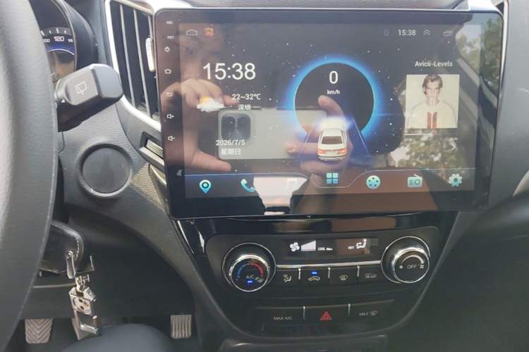 Used CHANGAN CS15 2016 1.5L Manual Fashion Edition Audio And AC Panel