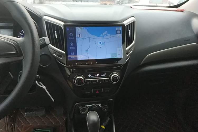 Used CHANGAN CS15 2016 1.5L Automatic Fashion Edition Audio And AC Panel