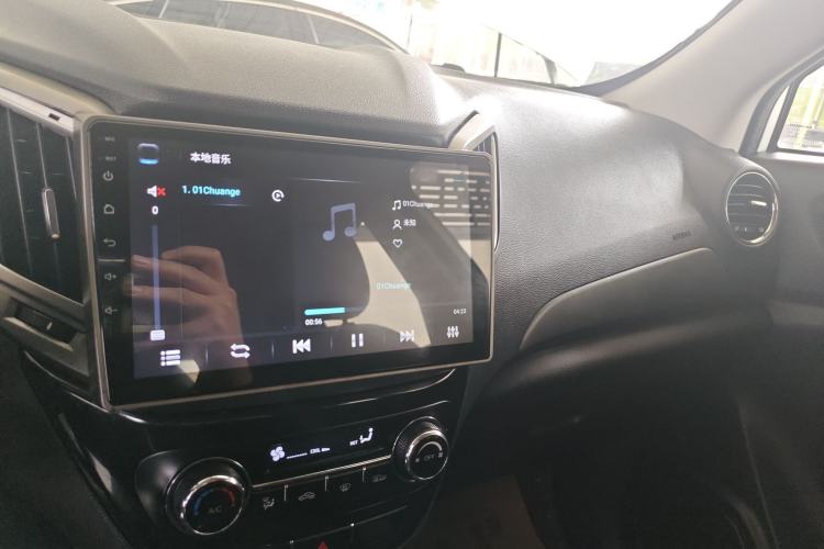 Used CHANGAN CS15 2016 1.5L Automatic Fashion Edition Center Console