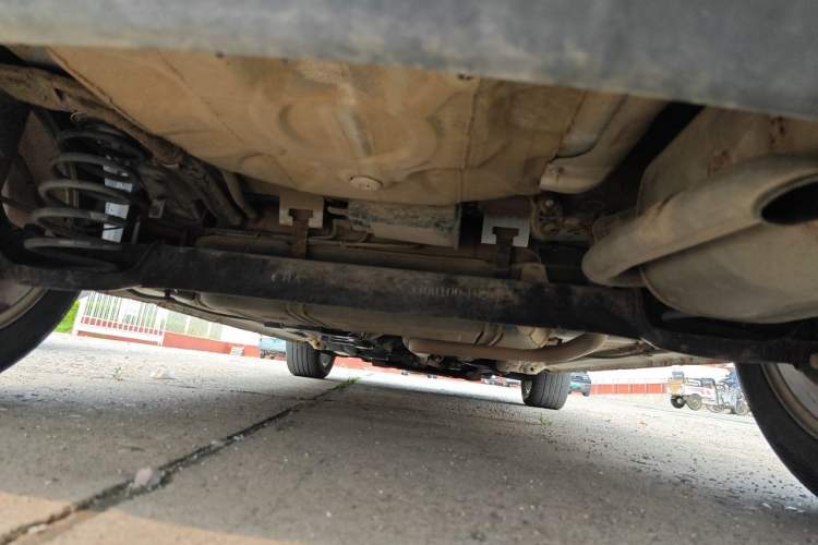 Used CHANGAN CS15 2016 1.5L Manual Fashion Edition Chassis Rear
