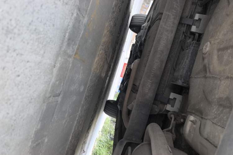 Used CHANGAN CS15 2016 1.5L Manual Luxury Edition Chassis Rear