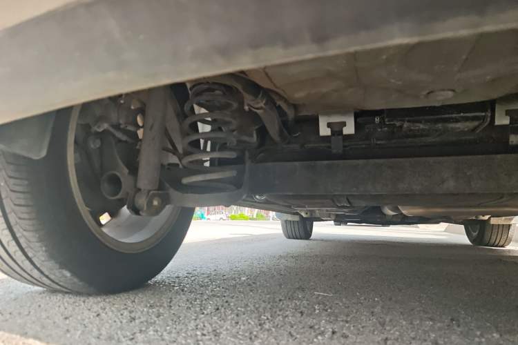 Used CHANGAN CS15 2016 1.5L Manual Fashion Edition Chassis Rear Left
