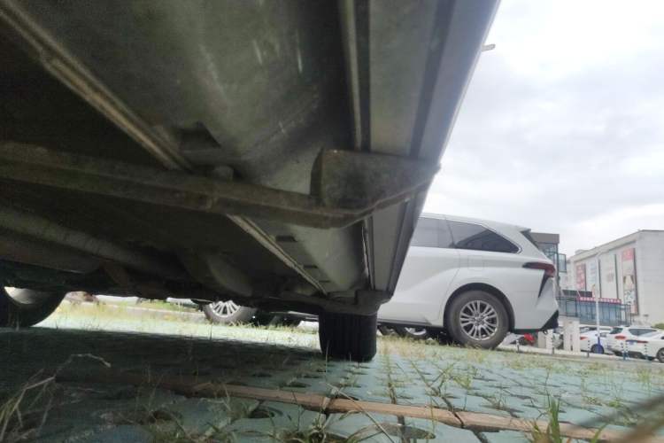 Used CHANGAN CS15 2016 1.5L Manual Fashion Edition Chassis Rear Right