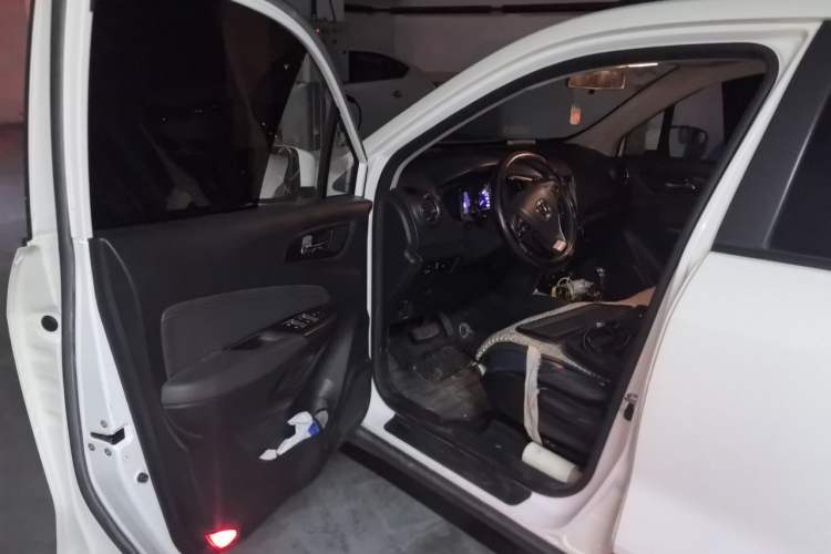 Used CHANGAN CS15 2016 1.5L Automatic Fashion Edition Driver Seat