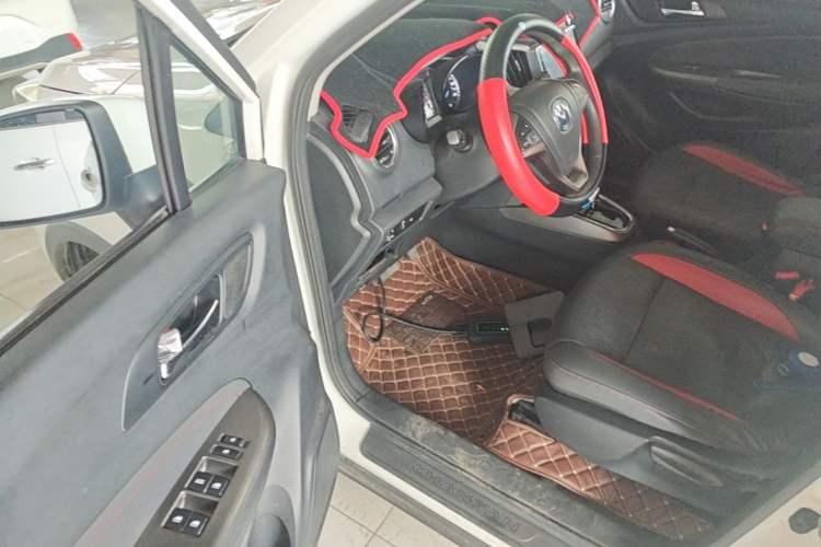 Used CHANGAN CS15 2016 1.5L Automatic Fashion Edition Driver Seat