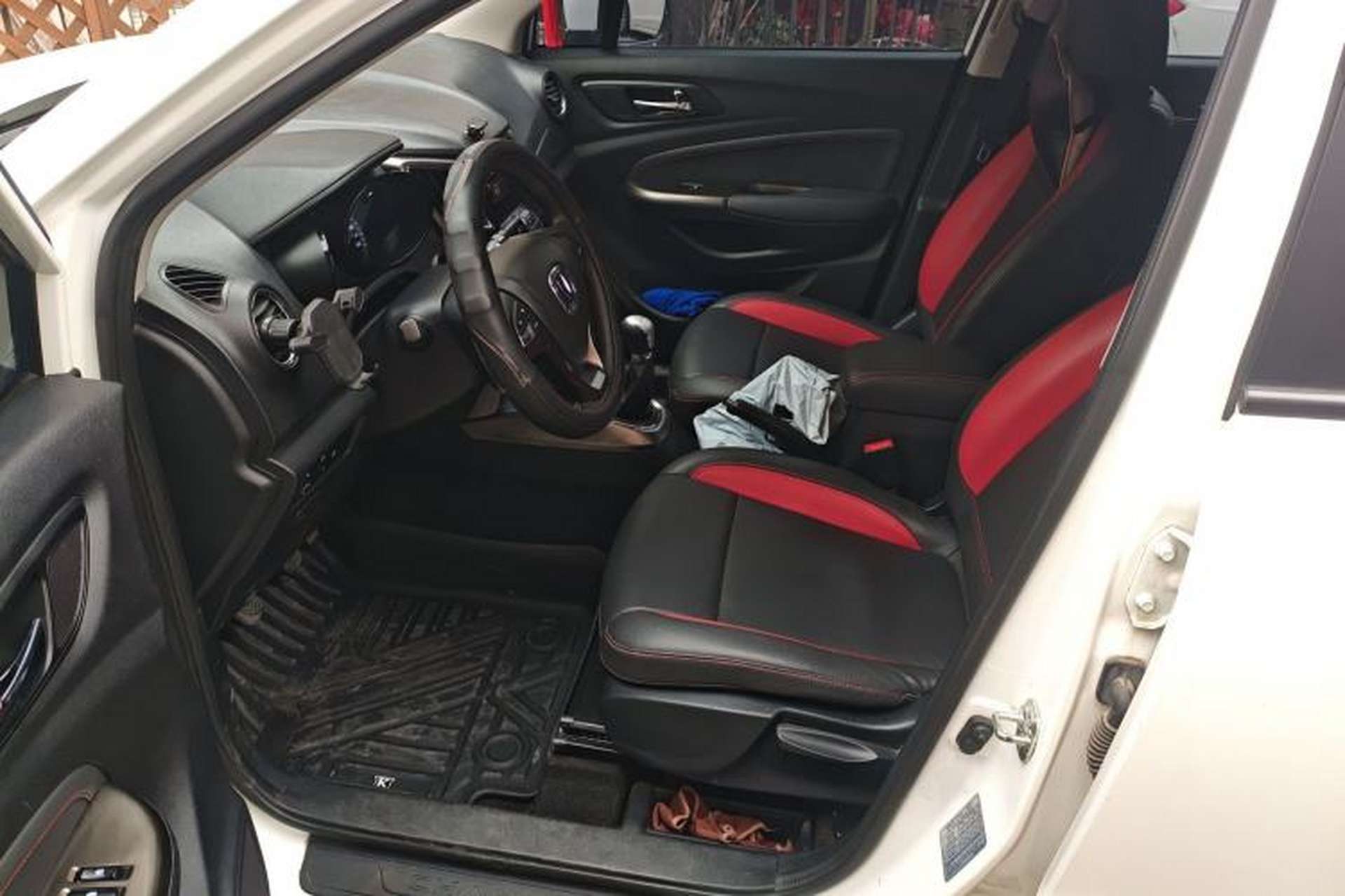 Used CHANGAN CS15 2016 1.5L Manual Fashion Edition Driver Seat