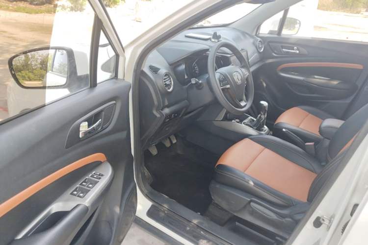 Used CHANGAN CS15 2016 1.5L Manual Fashion Edition Driver Seat