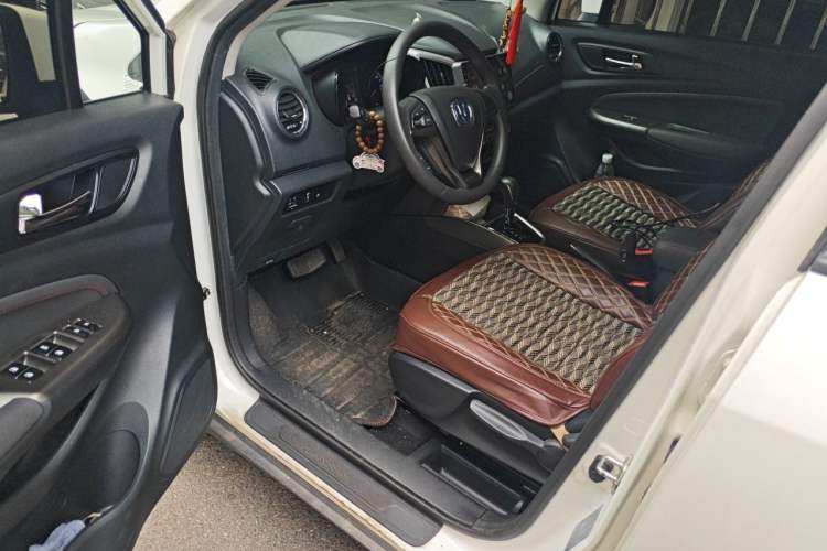 Used CHANGAN CS15 2016 1.5L Automatic Fashion Edition Driver Seat