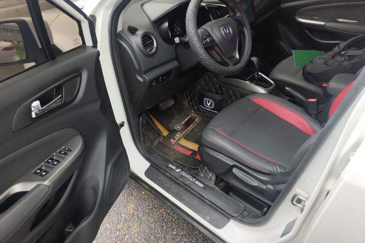 Used CHANGAN CS15 2016 1.5L Automatic Luxury Edition Driver Seat