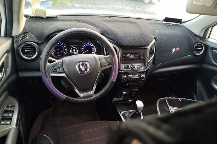 Used CHANGAN CS15 2016 1.5L Manual Fashion Edition Driver Seat
