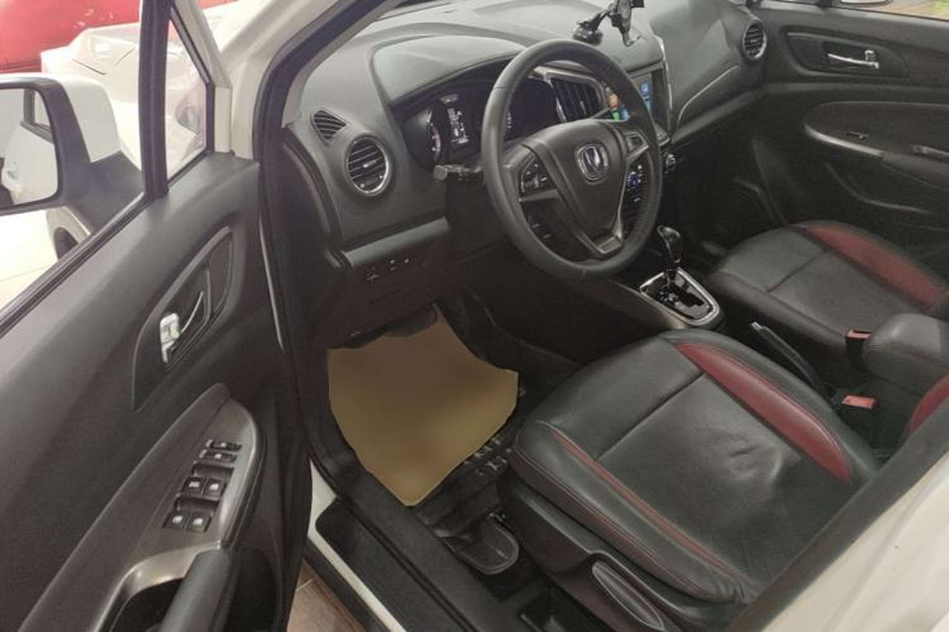 Used CHANGAN CS15 2016 1.5L Automatic Luxury Edition Driver Seat