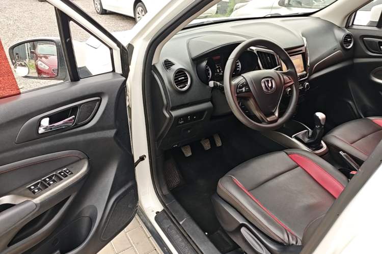 Used CHANGAN CS15 2016 1.5L Manual Fashion Edition Driver Seat