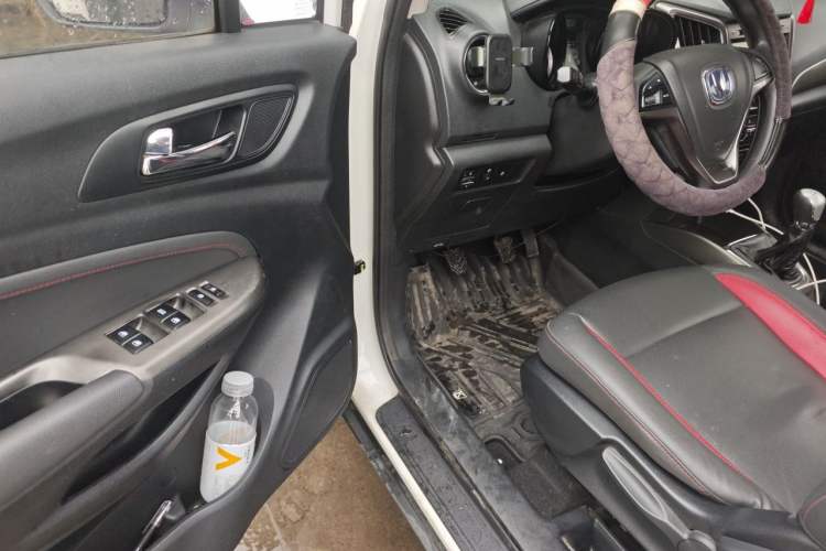 Used CHANGAN CS15 2016 1.5L Manual Fashion Edition Driver Seat