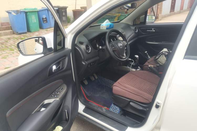 Used CHANGAN CS15 2016 1.5L Manual Luxury Edition Driver Seat
