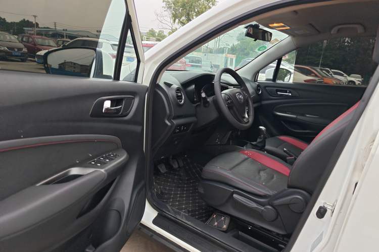 Used CHANGAN CS15 2016 1.5L Manual Fashion Edition Driver Seat