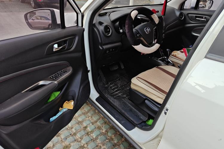 Used CHANGAN CS15 2016 1.5L Automatic Luxury Edition Driver Seat