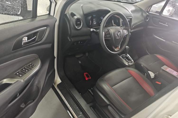 Used CHANGAN CS15 2016 1.5L Automatic Fashion Edition Driver Seat
