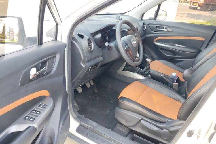Used CHANGAN CS15 2016 1.5L Manual Fashion Edition Driver Seat