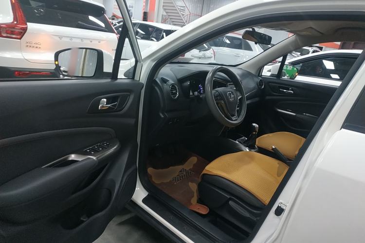 Used CHANGAN CS15 2016 1.5L Manual Fashion Edition Driver Seat