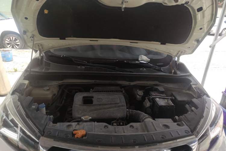 Used CHANGAN CS15 2016 1.5L Manual Luxury Edition Engine Bay