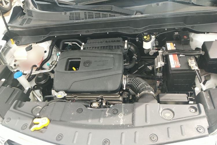Used CHANGAN CS15 2016 1.5L Automatic Fashion Edition Engine Bay
