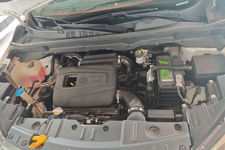 Used CHANGAN CS15 2016 1.5L Automatic Fashion Edition Engine Bay