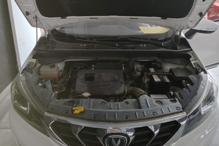 Used CHANGAN CS15 2016 1.5L Manual Fashion Edition Engine Bay
