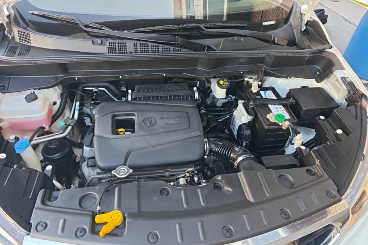 Used CHANGAN CS15 2016 1.5L Automatic Fashion Edition Engine Bay