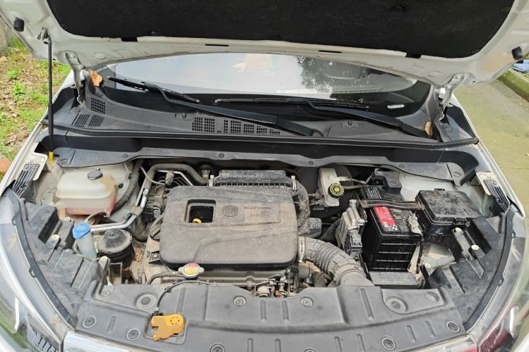 Used CHANGAN CS15 2016 1.5L Manual Luxury Edition Engine Bay