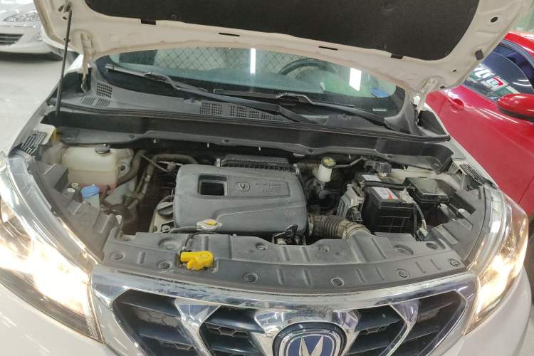 Used CHANGAN CS15 2016 1.5L Automatic Fashion Edition Engine Bay