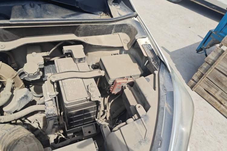Used CHANGAN CS15 2016 1.5L Manual Luxury Edition Engine Bay Left