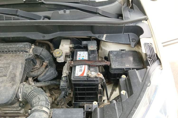 Used CHANGAN CS15 2016 1.5L Manual Fashion Edition Engine Bay Left
