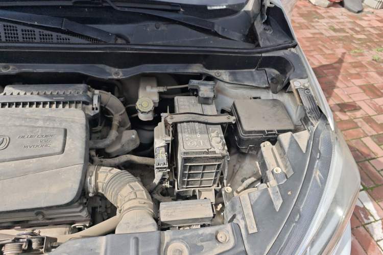 Used CHANGAN CS15 2016 1.5L Manual Fashion Edition Engine Bay Left