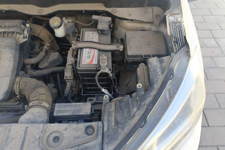 Used CHANGAN CS15 2016 1.5L Automatic Fashion Edition Engine Bay Left