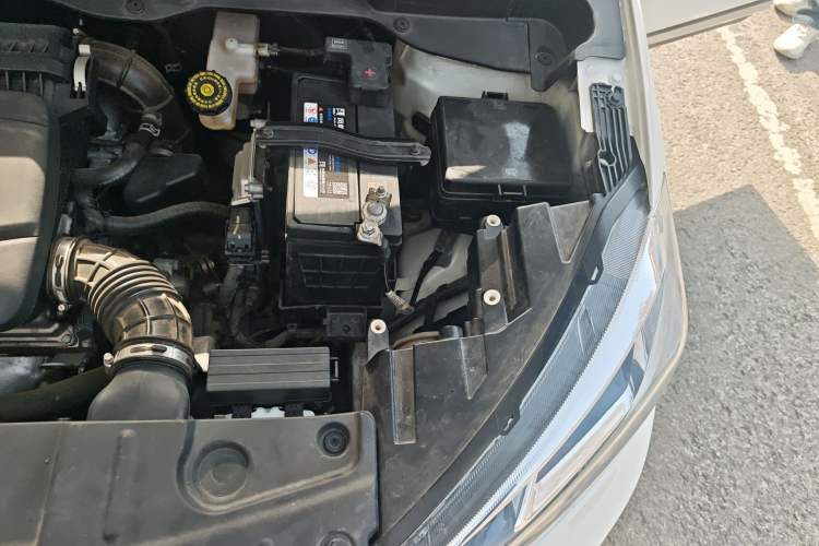 Used CHANGAN CS15 2016 1.5L Manual Fashion Edition Engine Bay Left
