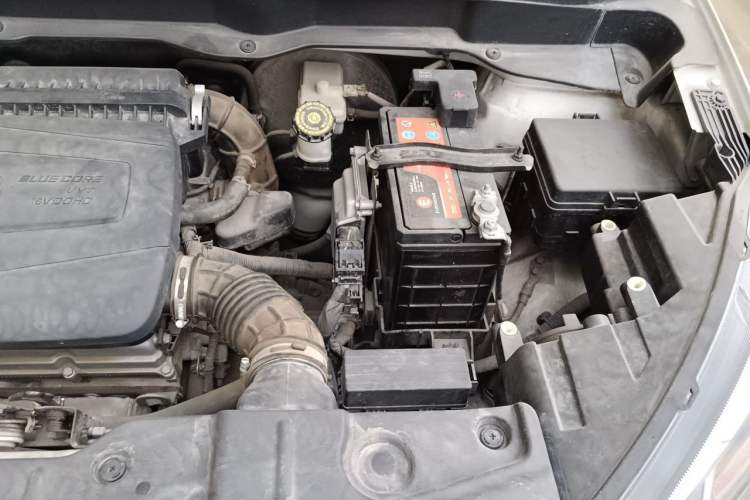 Used CHANGAN CS15 2016 1.5L Manual Fashion Edition Engine Bay Left