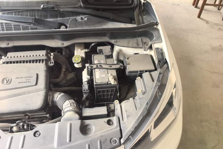 Used CHANGAN CS15 2016 1.5L Manual Fashion Edition Engine Bay Left