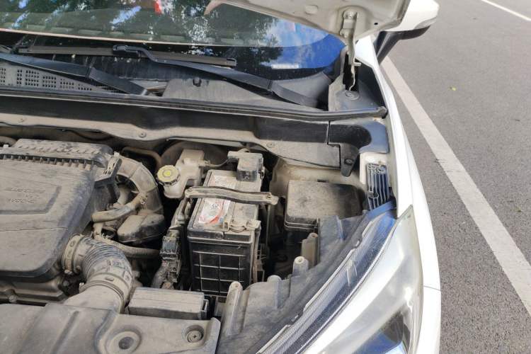 Used CHANGAN CS15 2016 1.5L Manual Fashion Edition Engine Bay Left