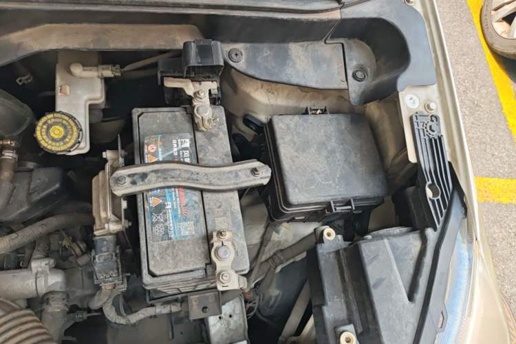 Used CHANGAN CS15 2016 1.5L Manual Luxury Edition Engine Bay Left